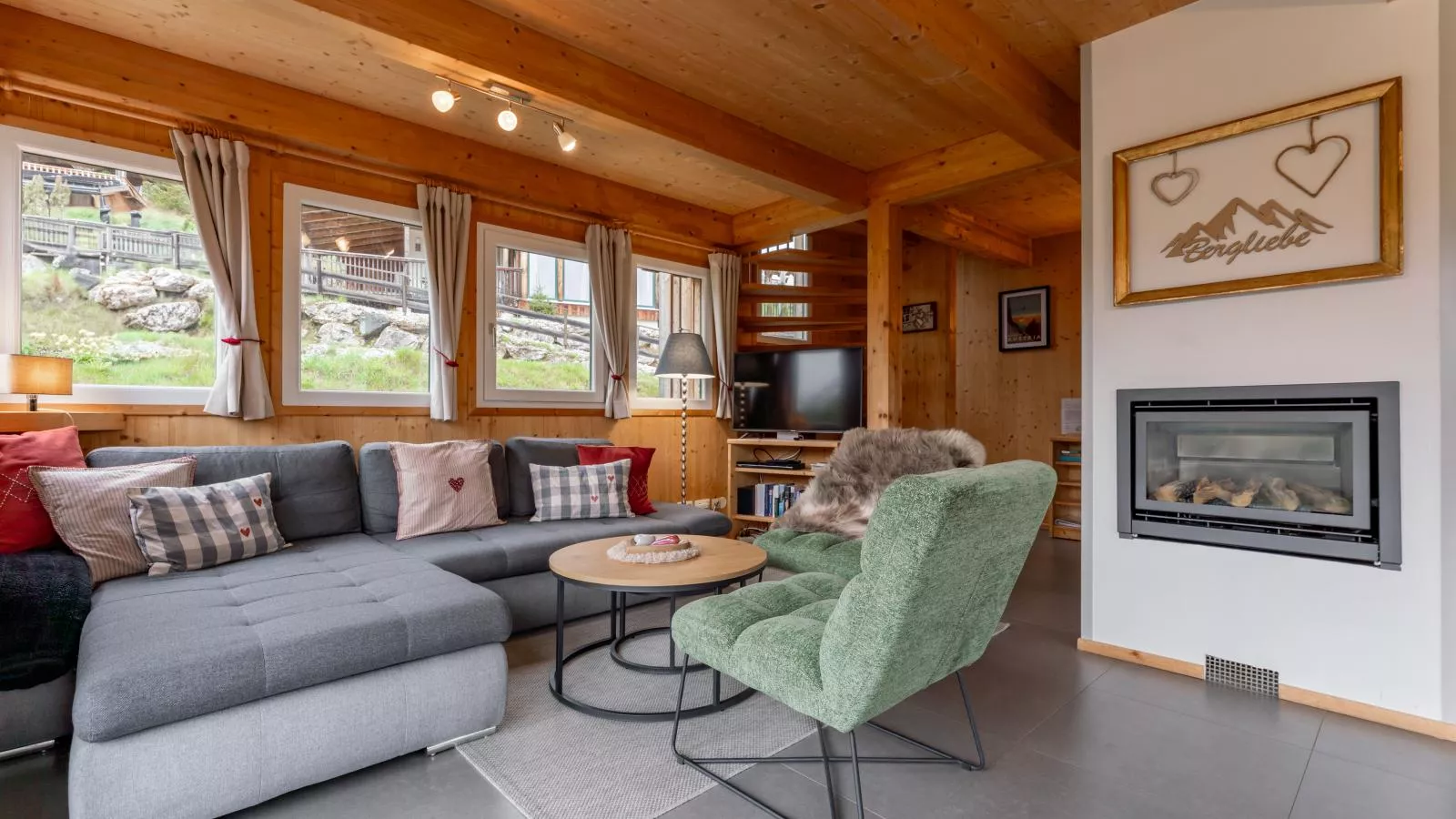 Die Bergliebe-Living room