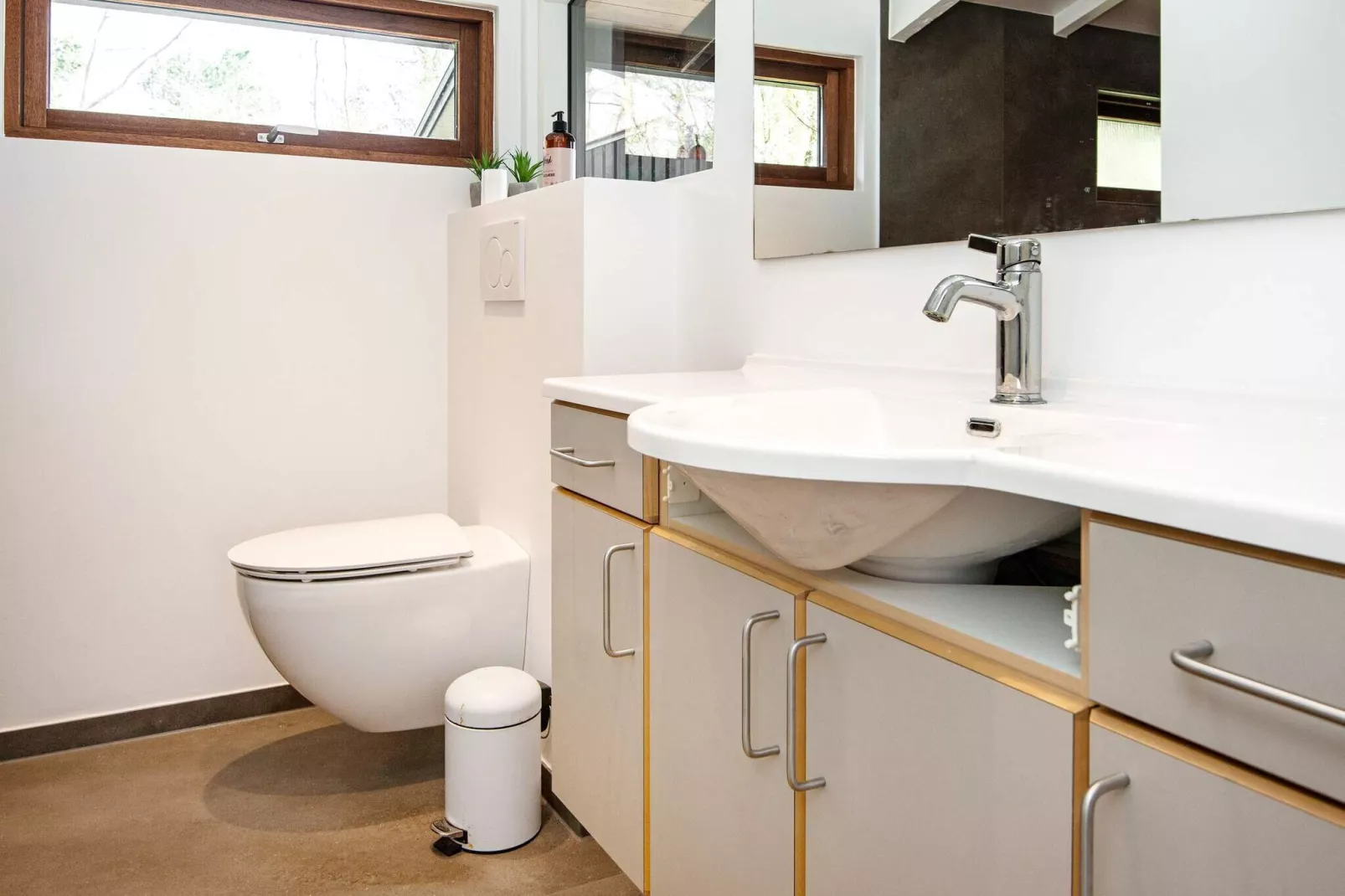 4 person holiday home in Knebel-Indoor