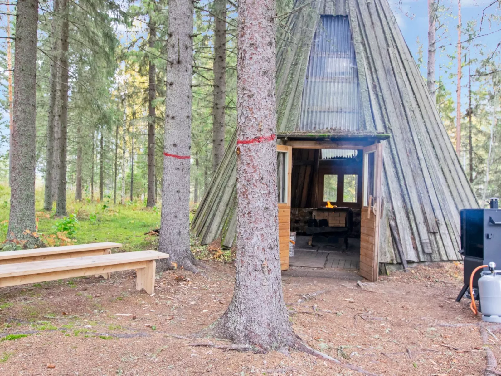 Koskimökki, vaikon loma 3-Outside