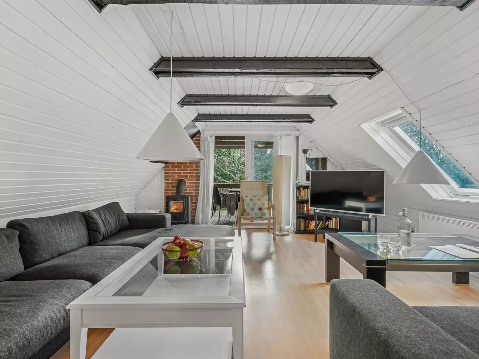 "Poul" - 1.9km from the sea-Inside