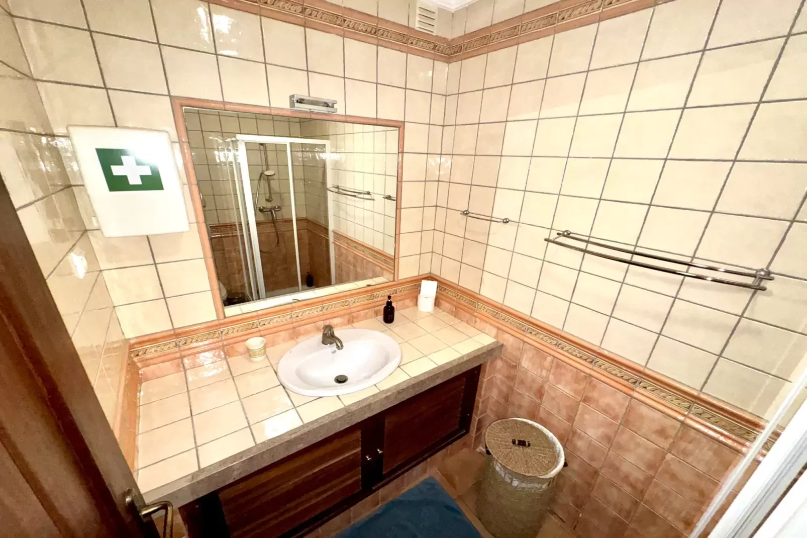 06 Terraços de Benagil (Casa Rosa Azul)-Bathroom