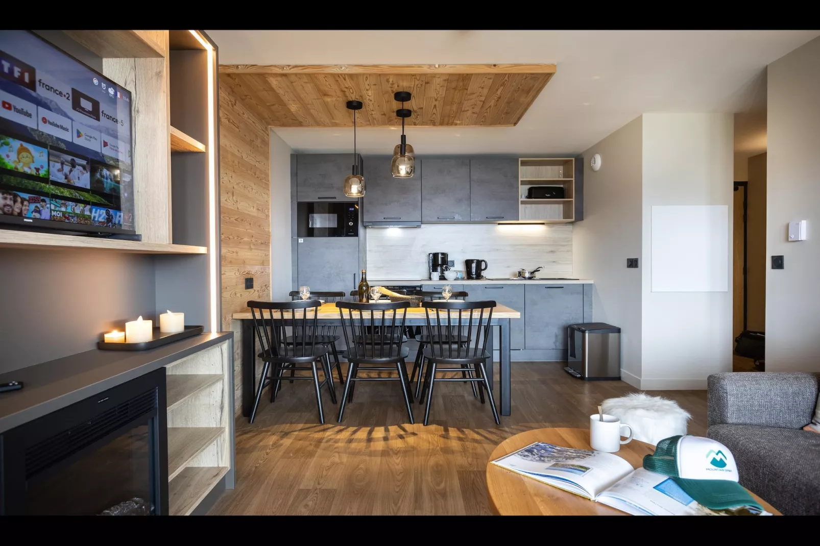 RISOUL_S8-Dining room