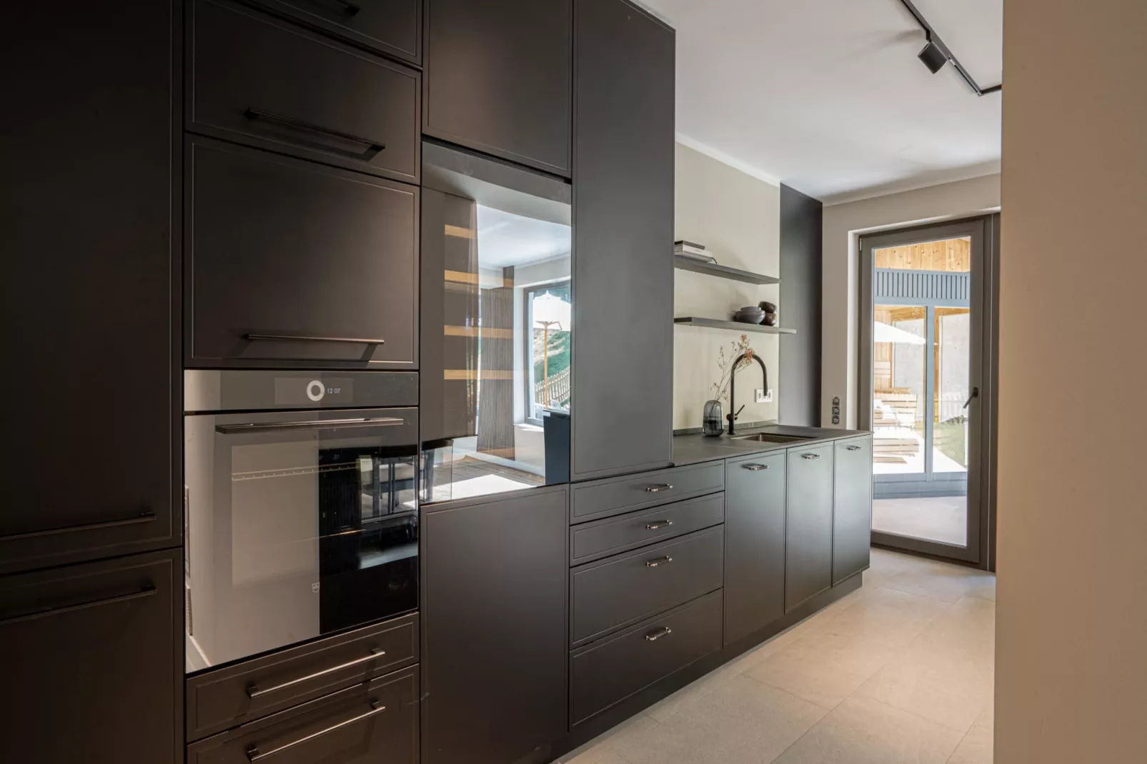 Mountain Retreat B-Kitchen