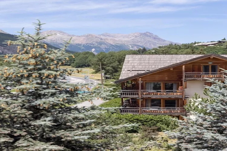 SERRE CHEVALIER Le Cristal Lodge-A40S-Exterior summer