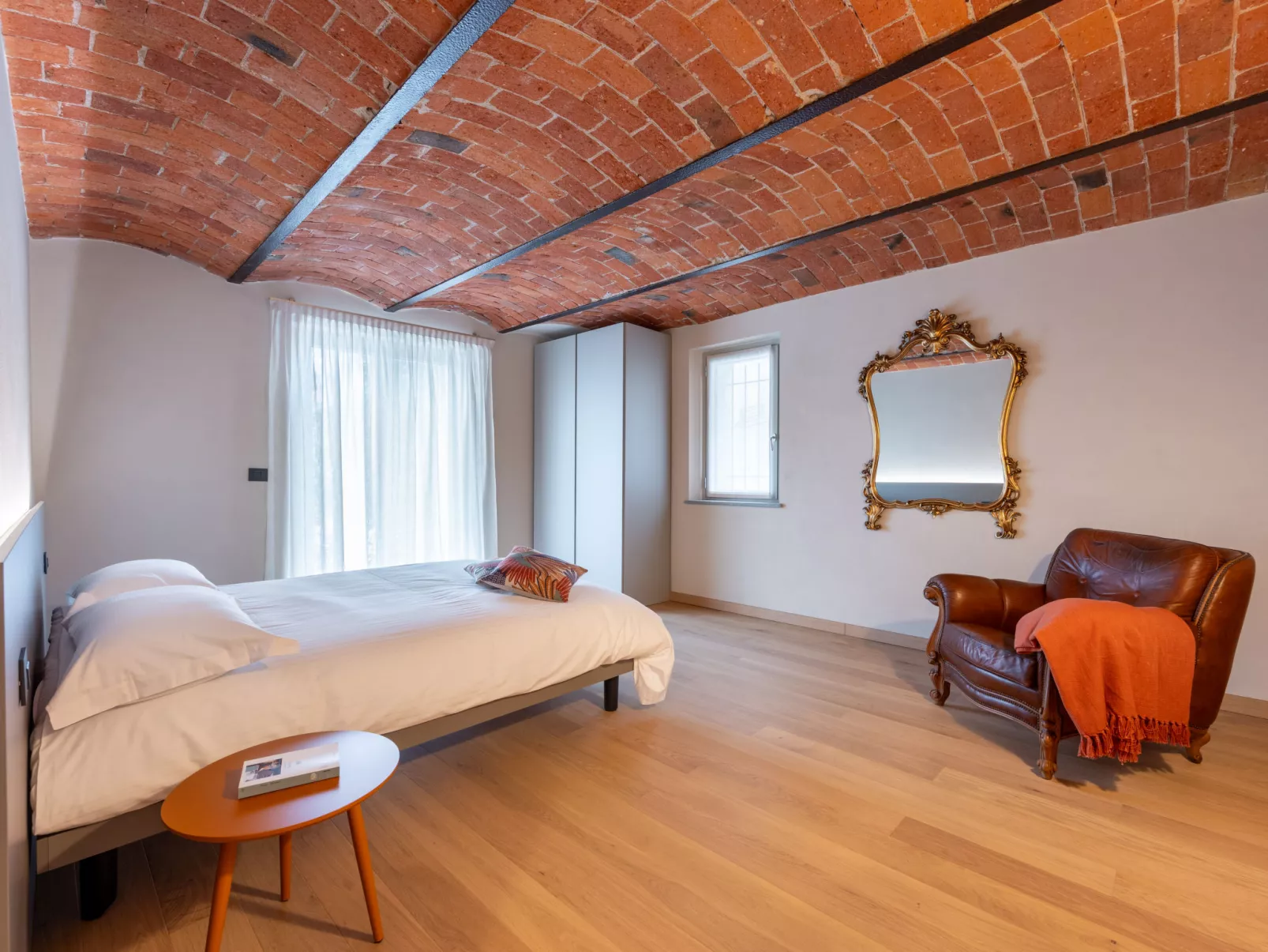 Cascina Luscai-Inside