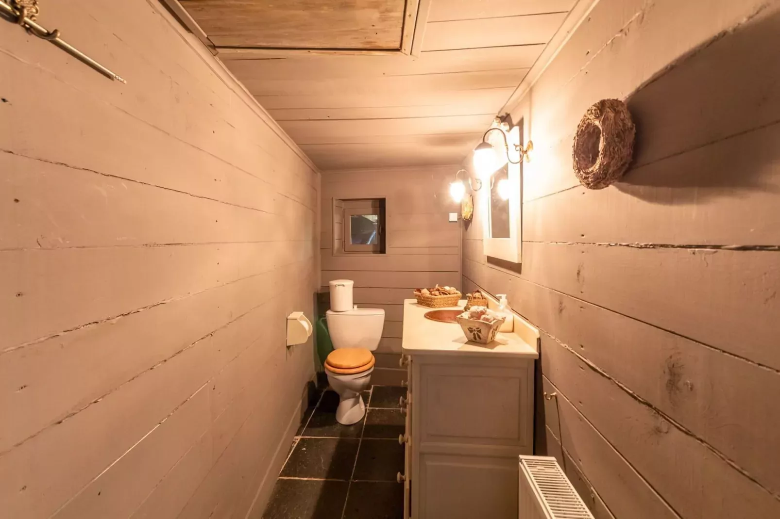 Maison Ardennaise-Bathroom