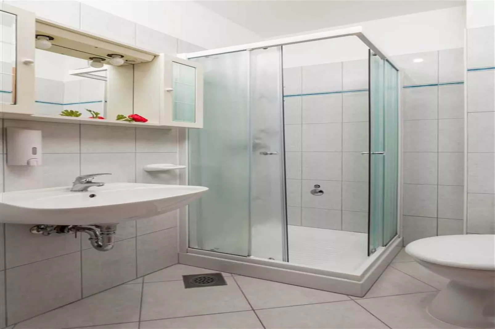 Apartment Slavica 1 - Red Paradise-Bathroom