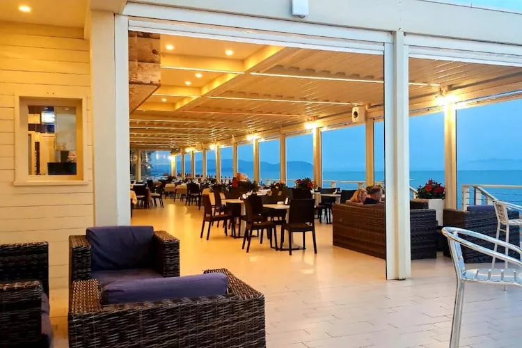 Holiday resort Riva degli Etruschi San Vincenzo-Ville Comfort  Trilo-SANGIOVETO 200 m dal mare-Living room