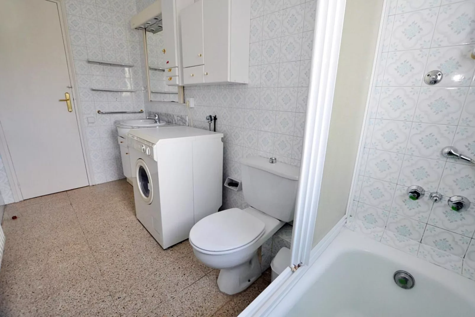 1141 MAS OLIVA con Piscina-Bathroom