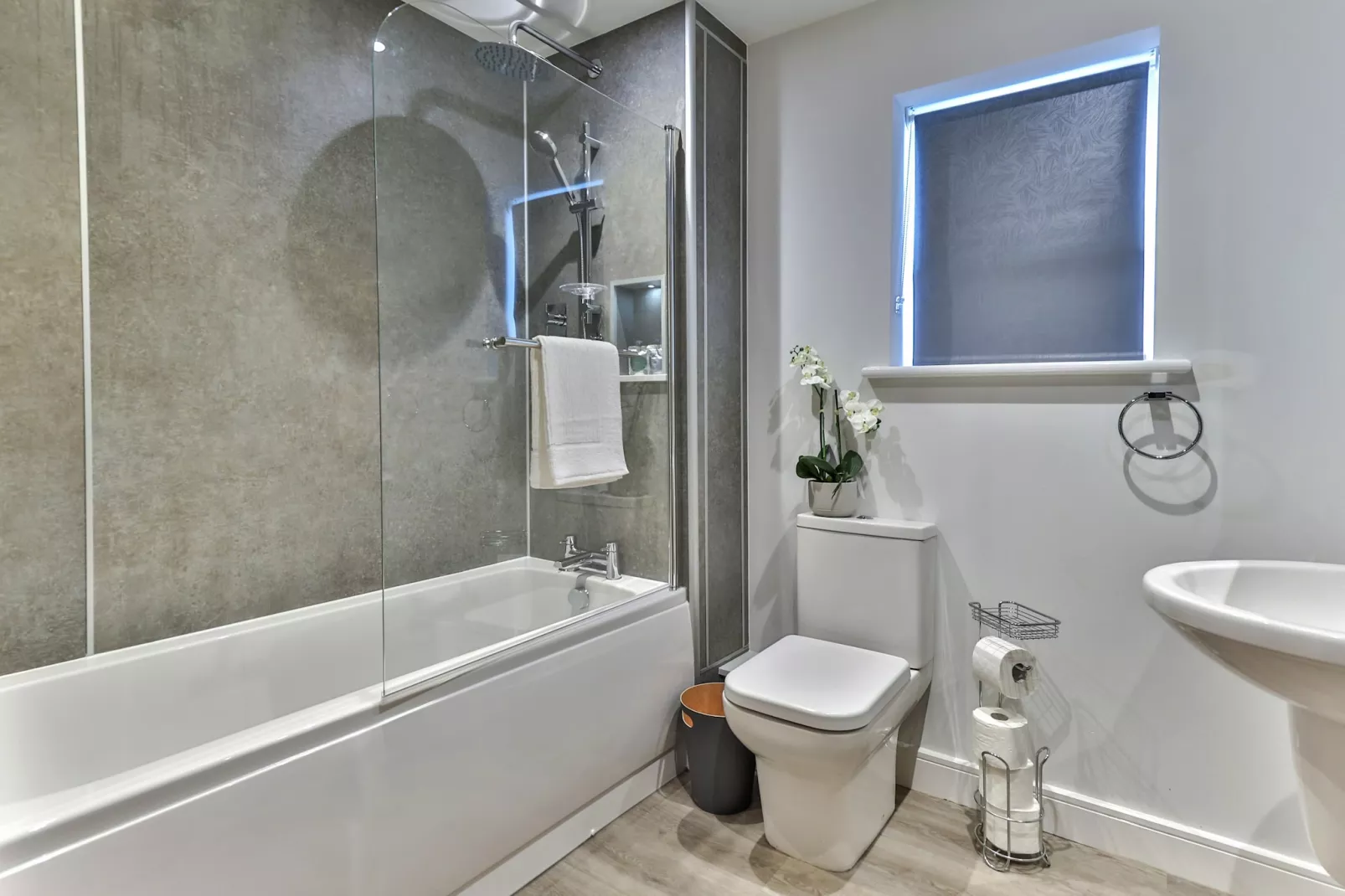 No.11, Belle House-Bathroom