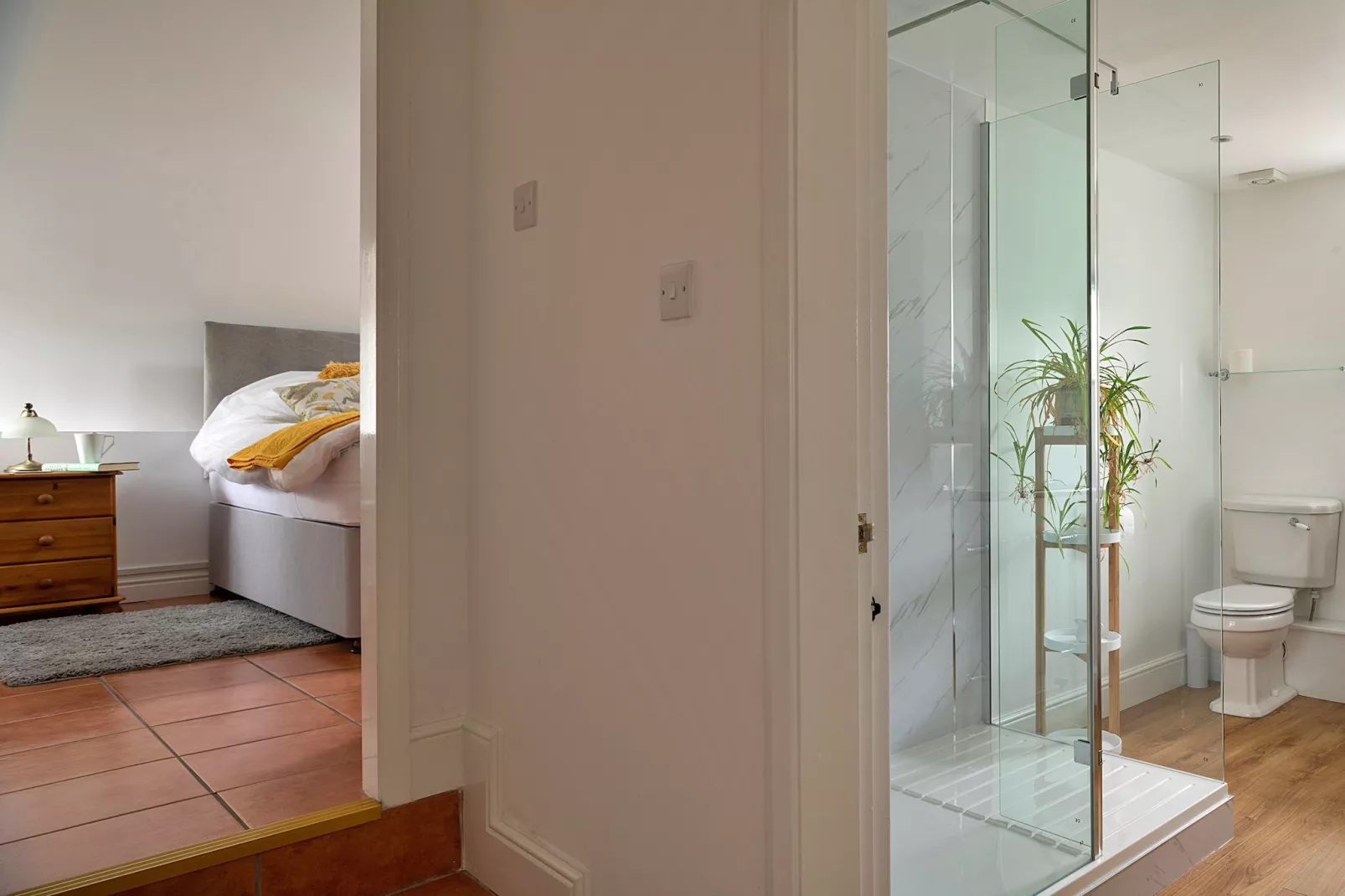 Moelis Granary-Bathroom