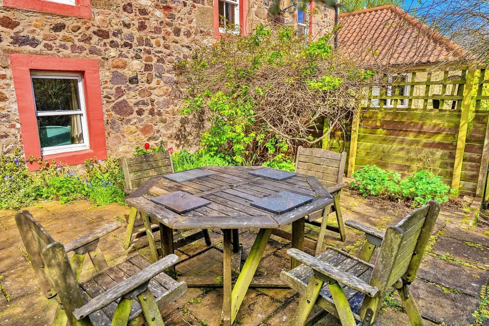 The West Wing at The Mill House-Gardens summer