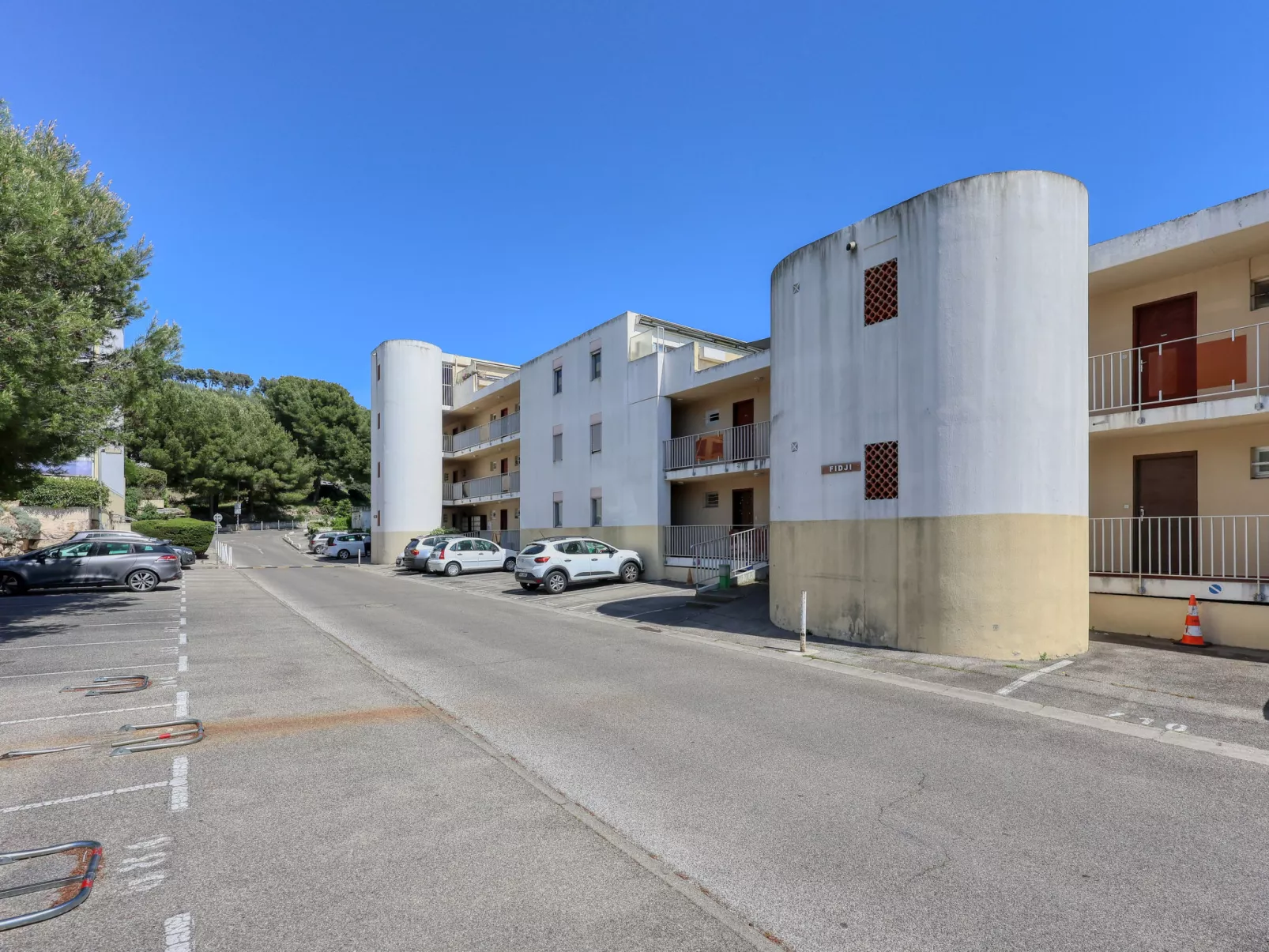 Le Fidji-Outside