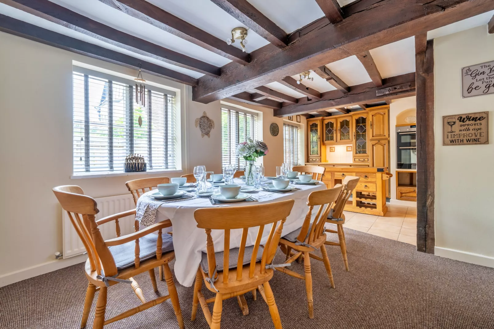 Barn Cottage-Dining room