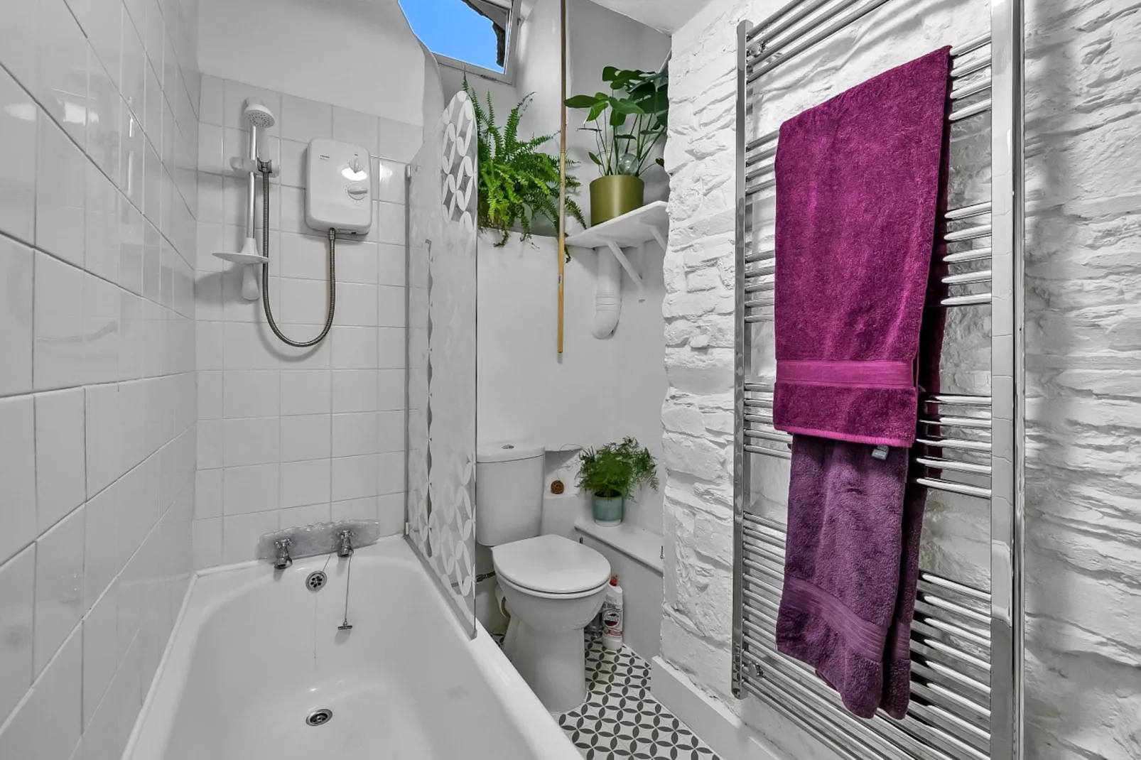 Bre Stefan-Bathroom