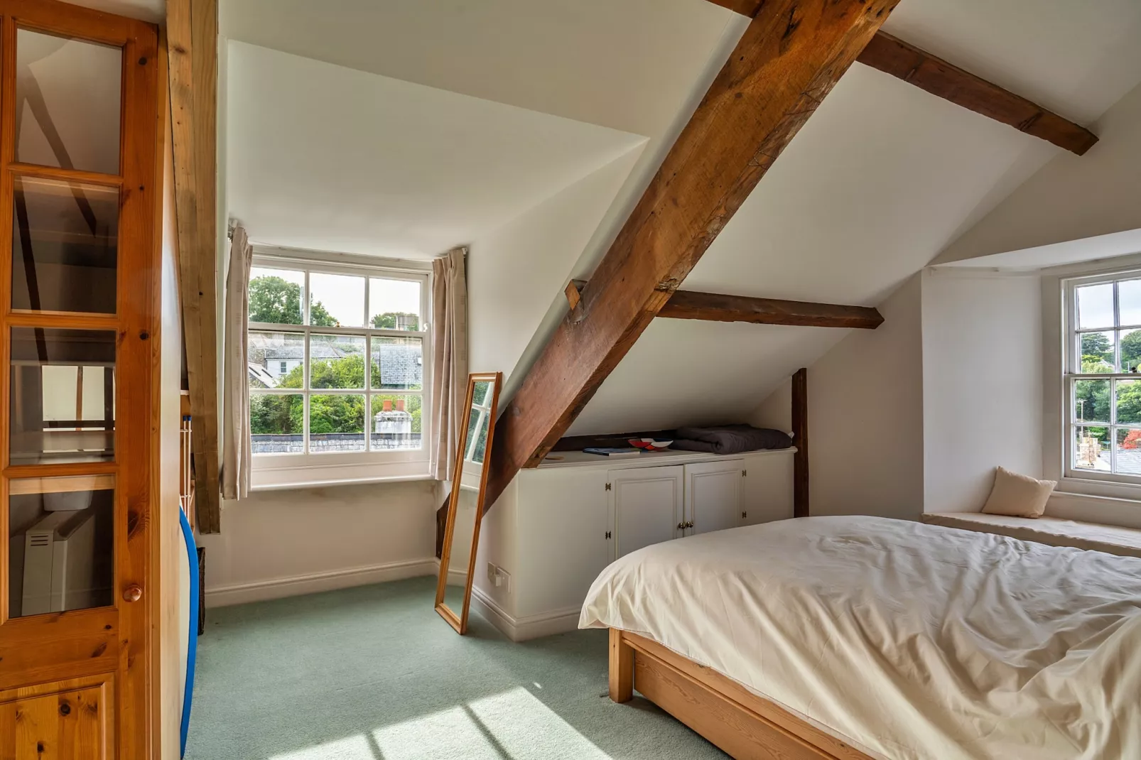 Valley View-Bedroom
