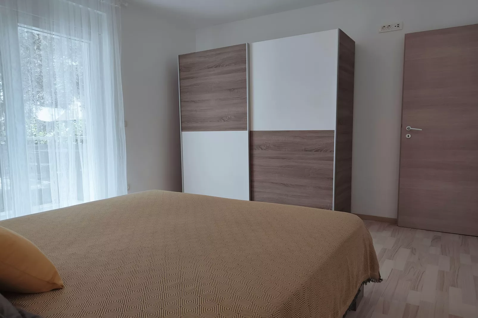 Enelani 2-Schlafzimmer
