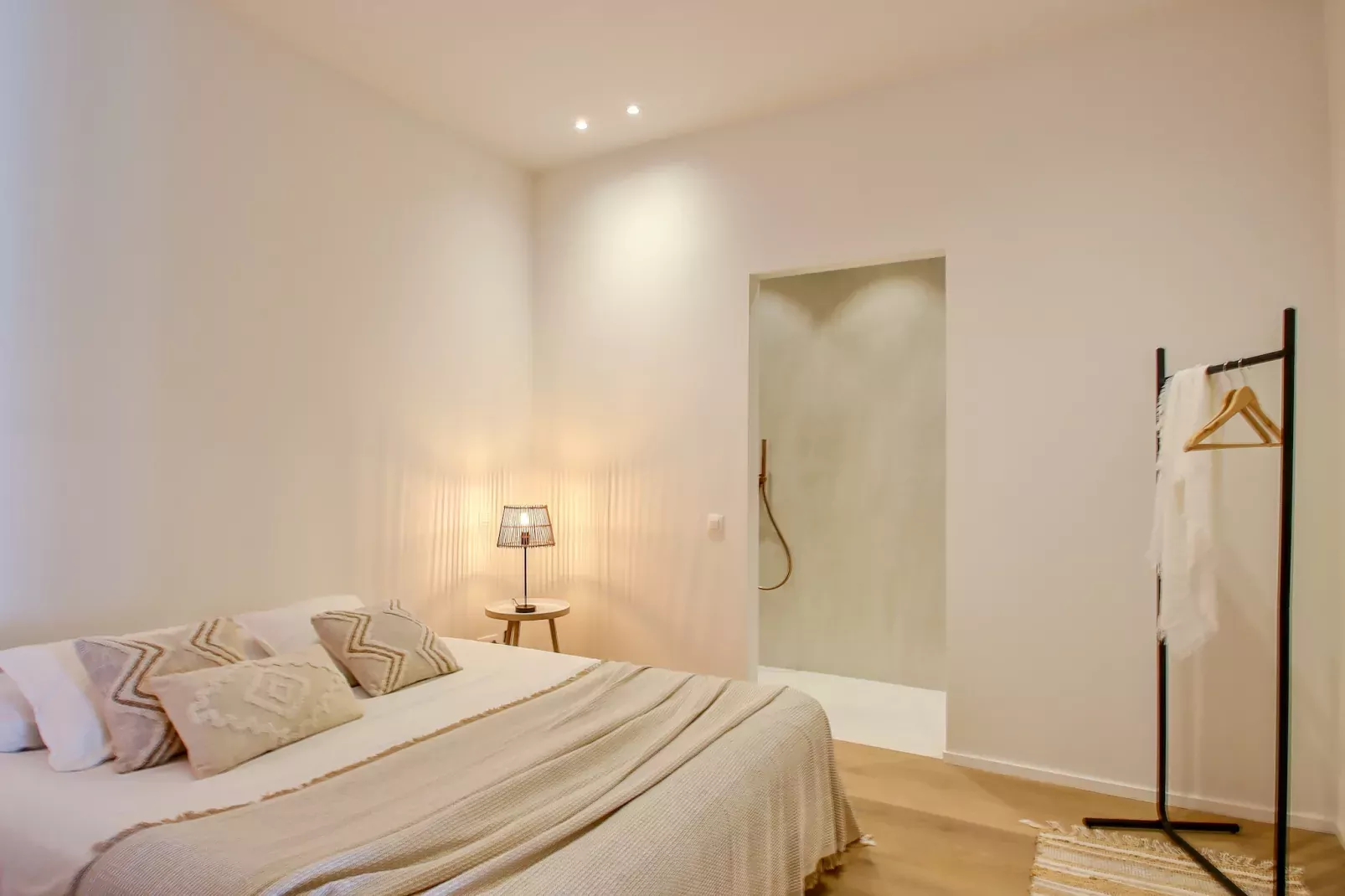 SCORPIO A/B-Bedroom