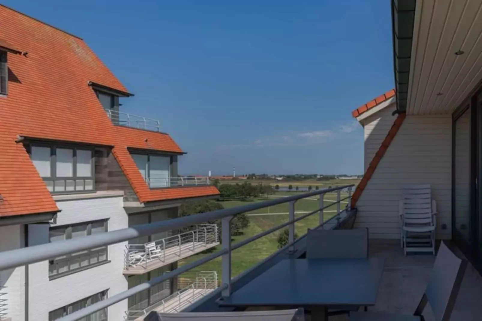 ZONNEHAVEN II-Terrace balcony