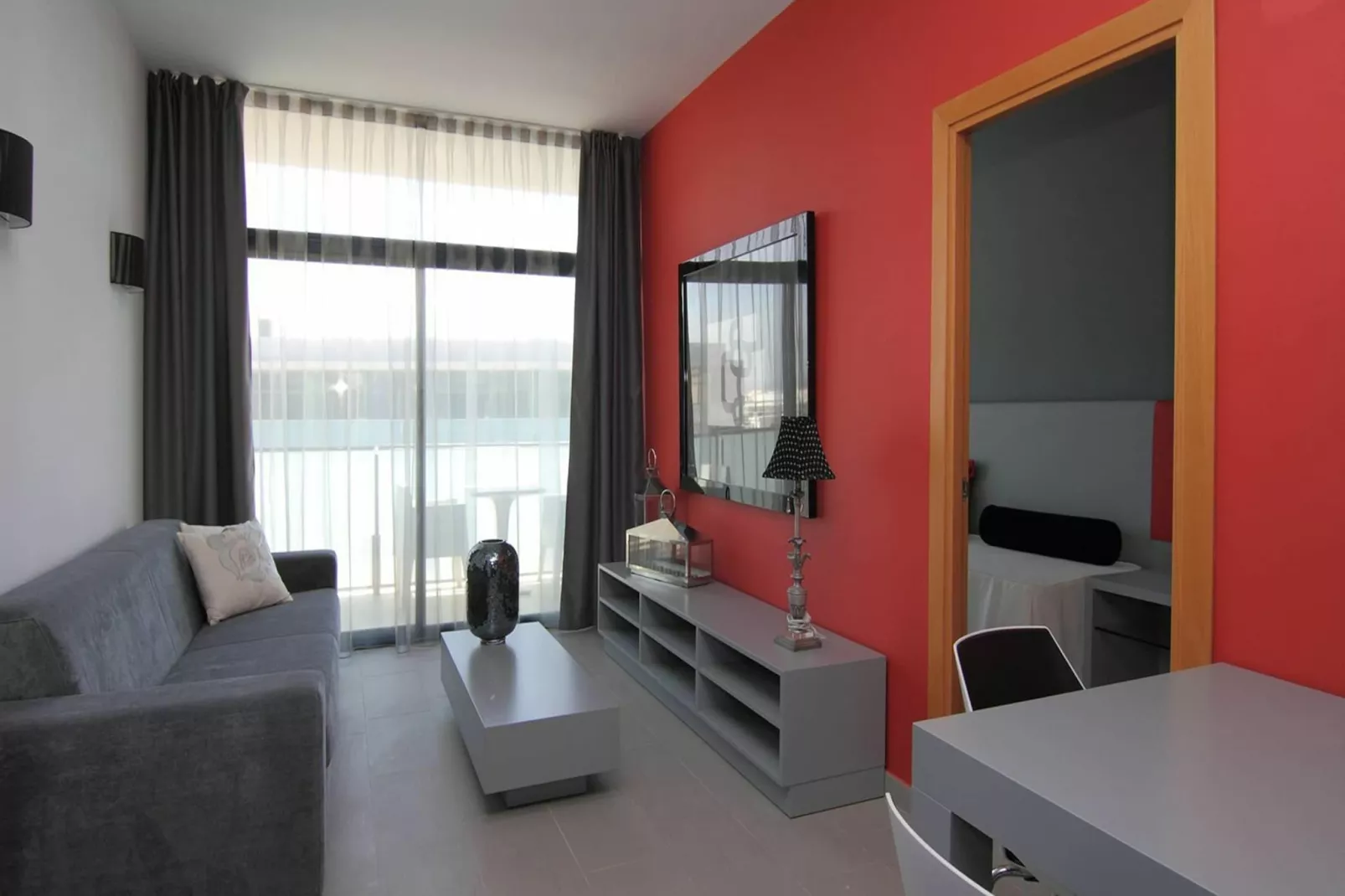 APOLO SUITES RENTALMAR 2/4-Esszimmer
