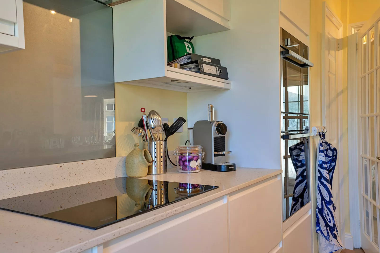 Sunny Nook-Kitchen