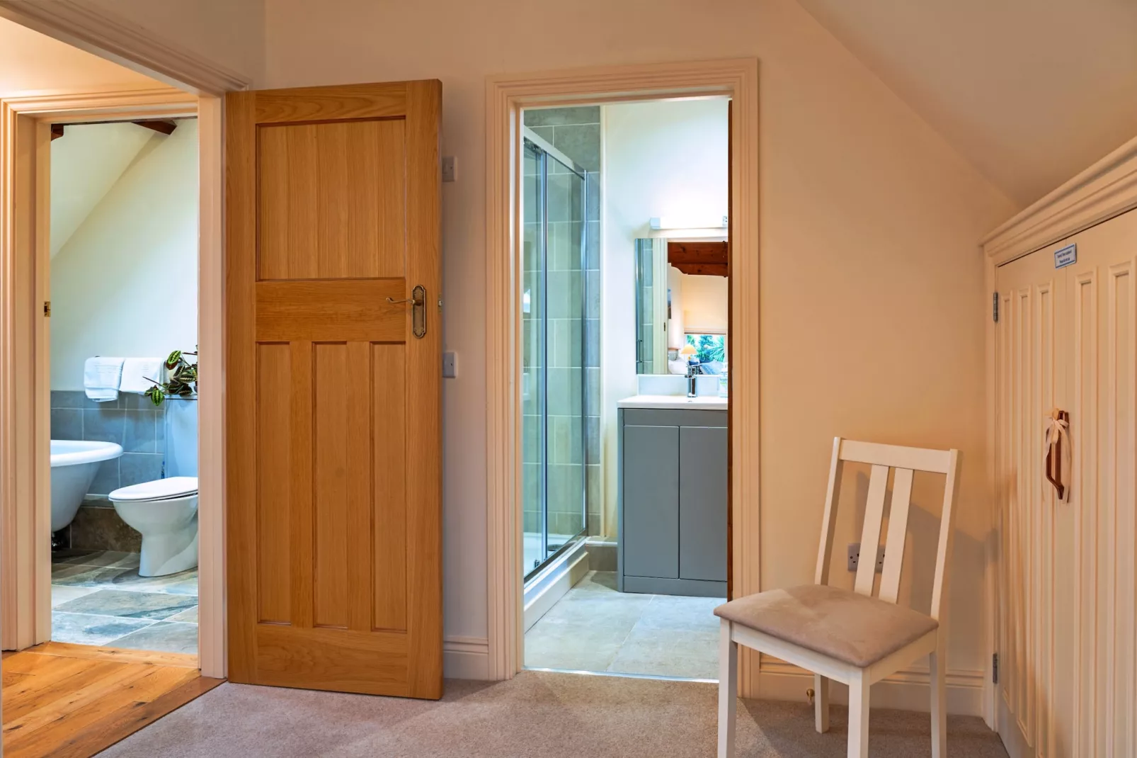 Lower School Cottages-Bathroom
