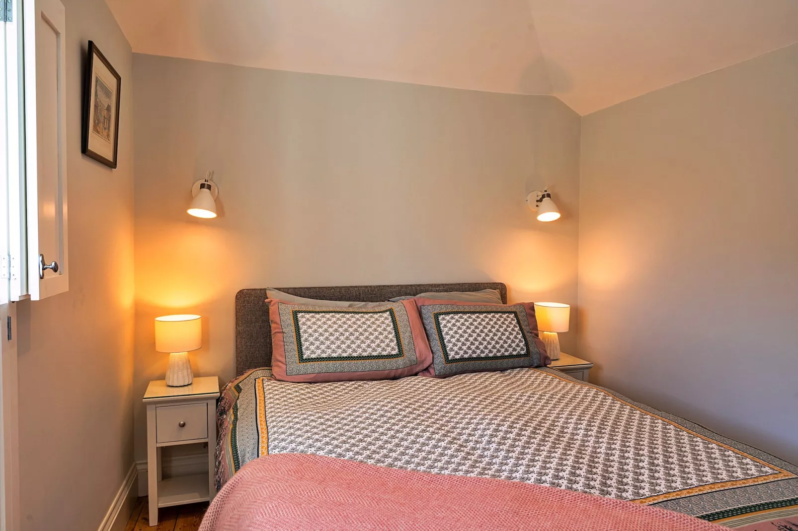Potters Cottage-Bedroom