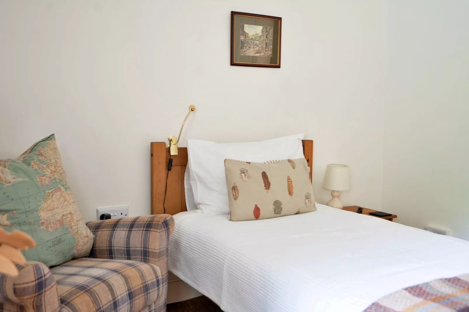 Hermon Bach-Bedroom