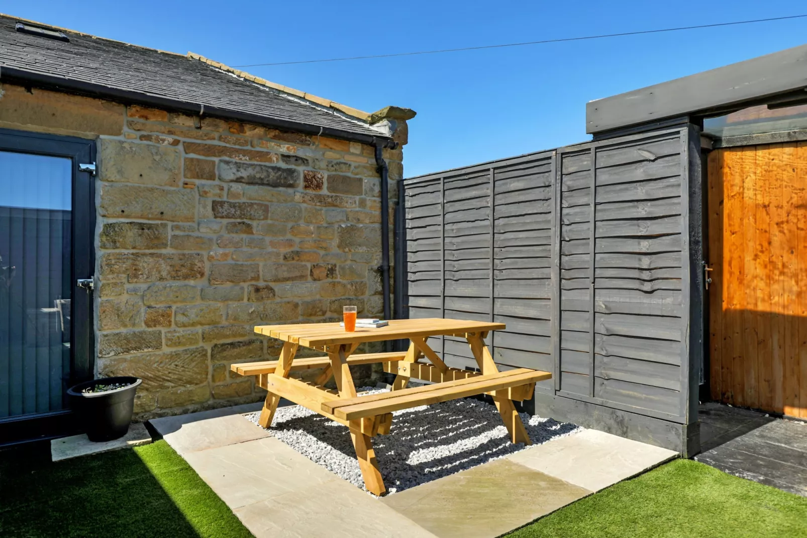 Abbeyview-Gardens summer