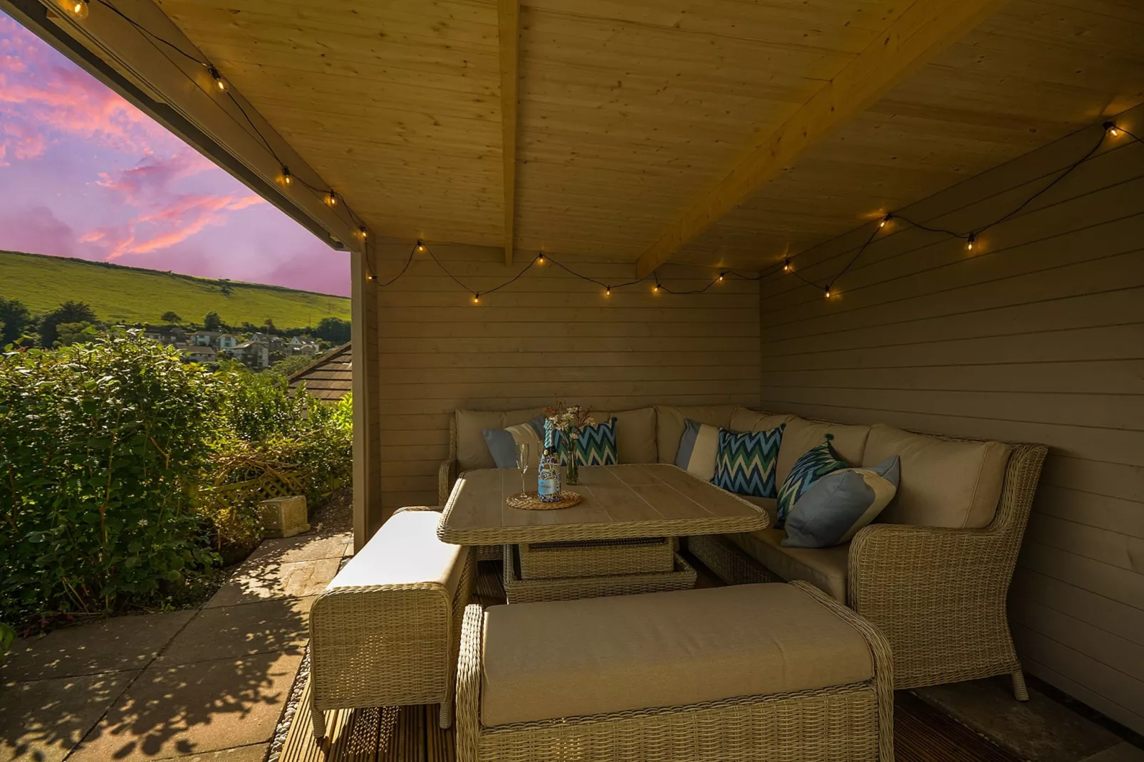 Hillside, Kingsand-Terrace balcony