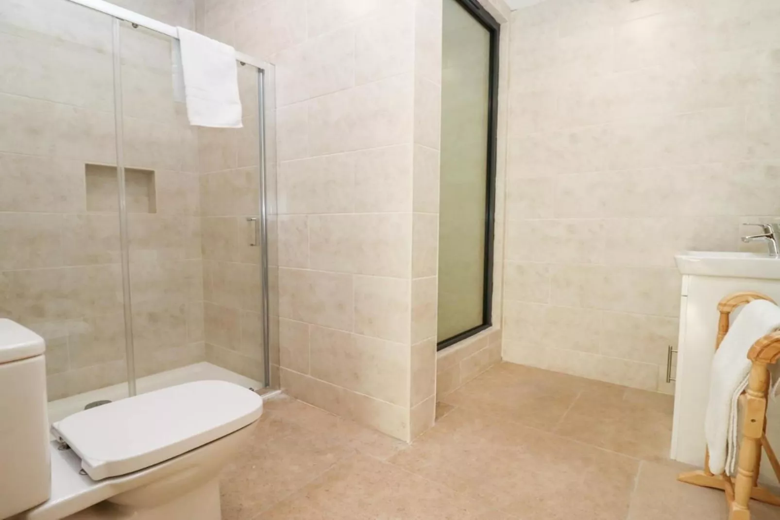 Little Rissington - Barn One-Bathroom