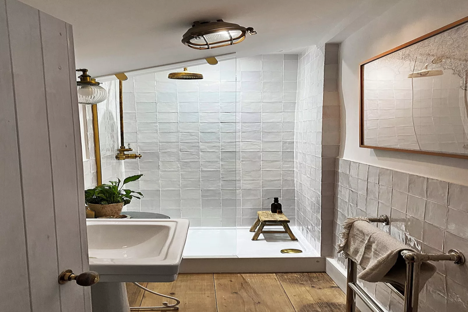 Calm Cottage, Kingsand-Bathroom