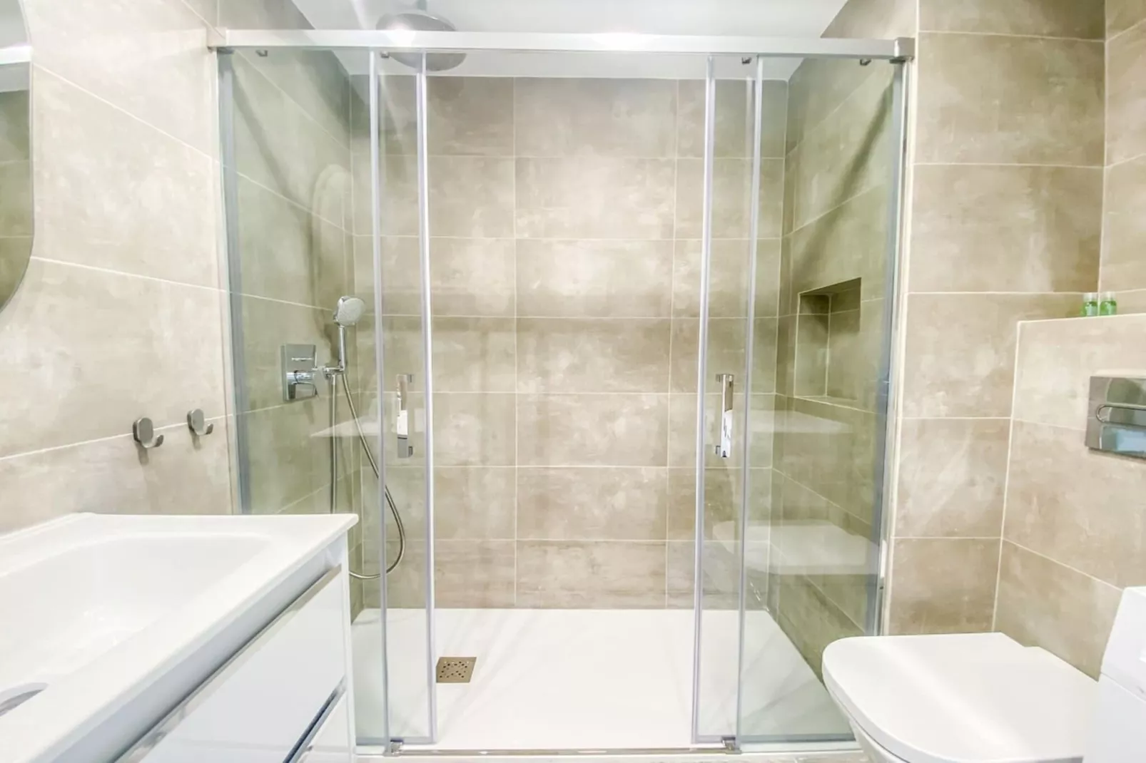 135 Santa Clara-Bathroom