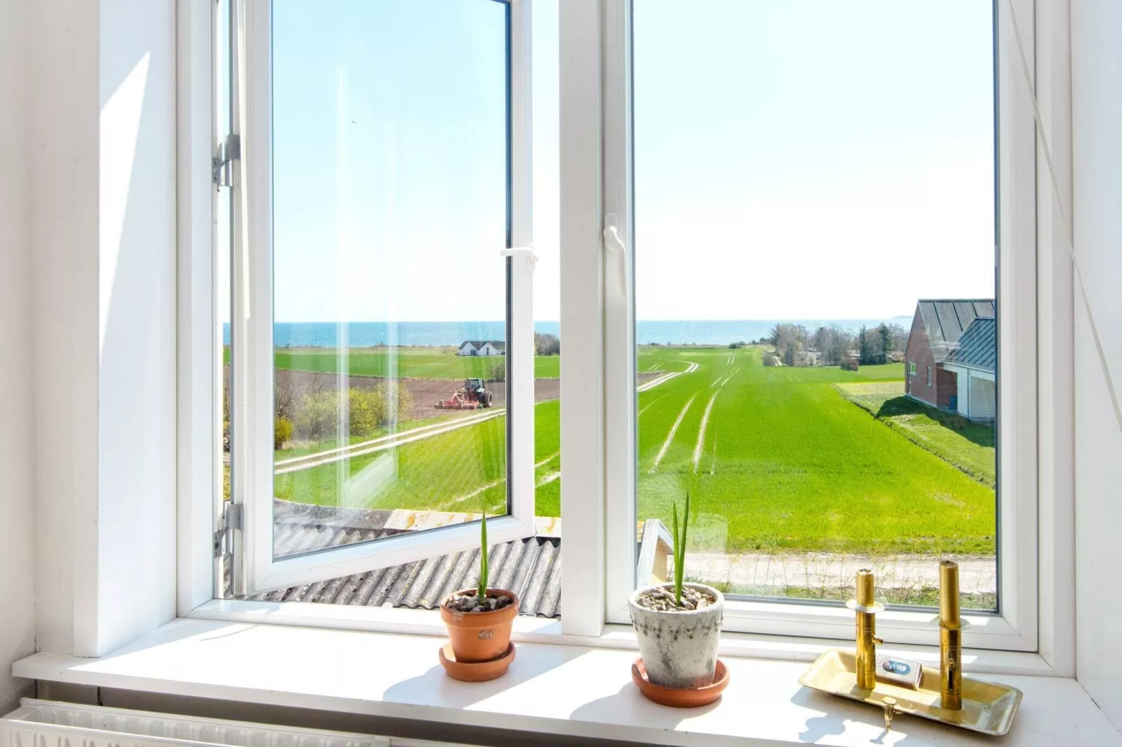 6 person holiday home in Ebeltoft