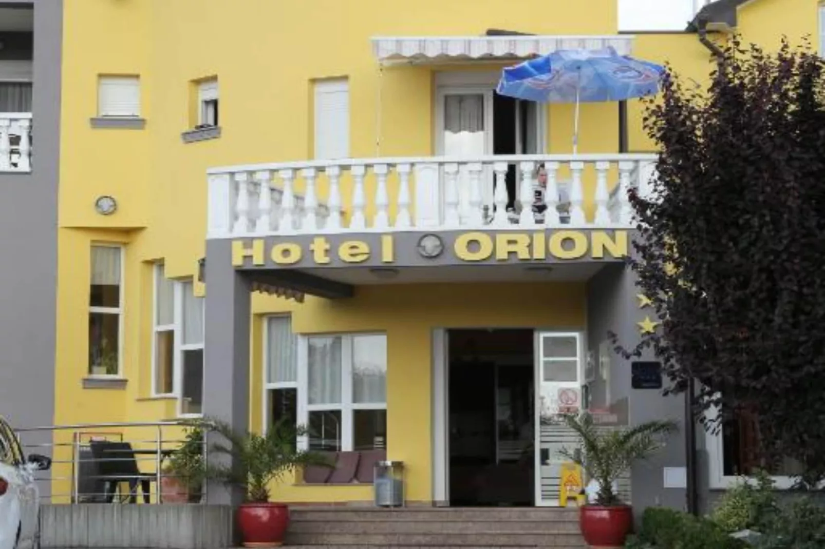 Hotel Orion - Single Room with Mountain View-Extérieur