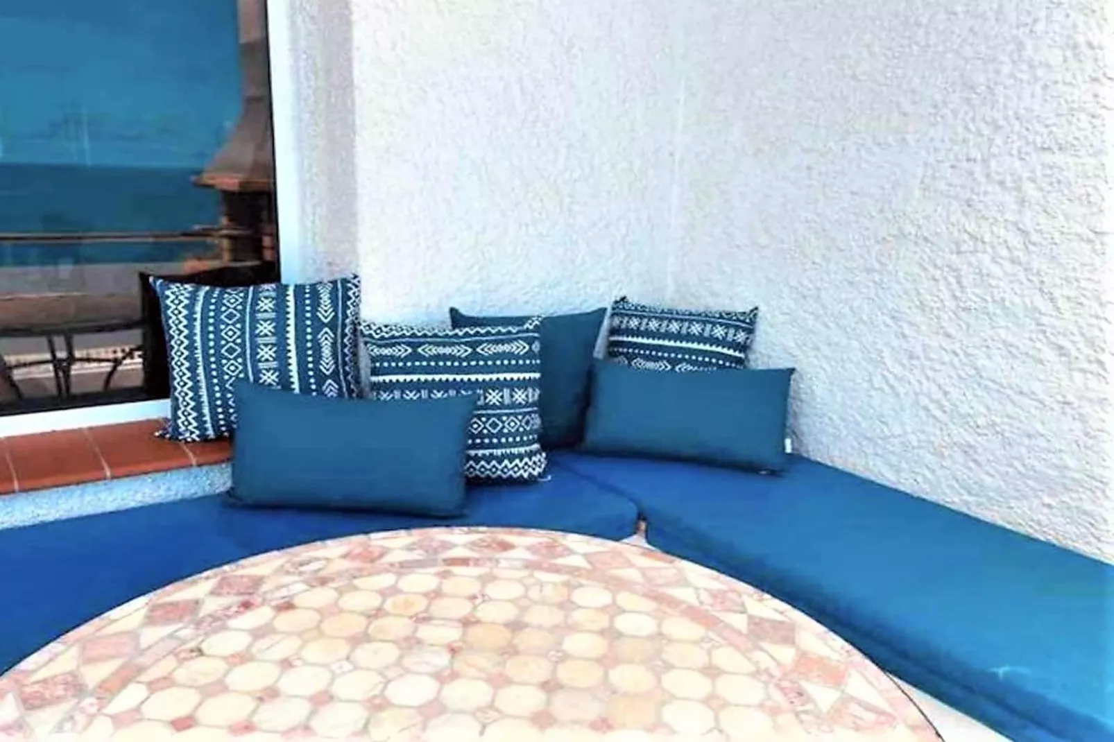 Apartamento en playa Las Carmenes-Terrace balcony