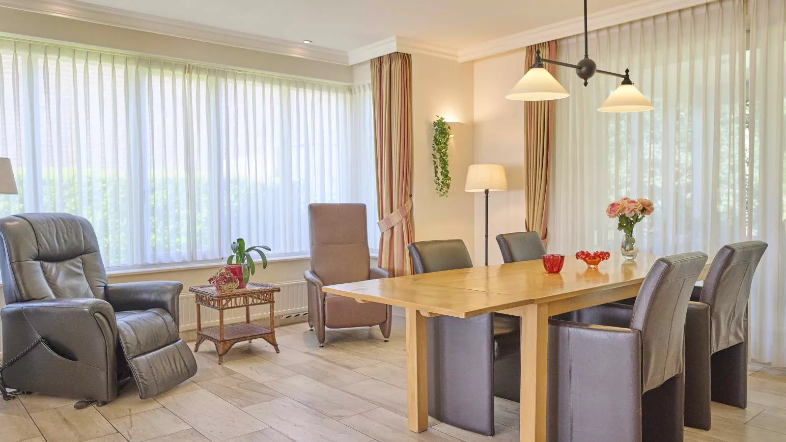 Lionshuis-Living room