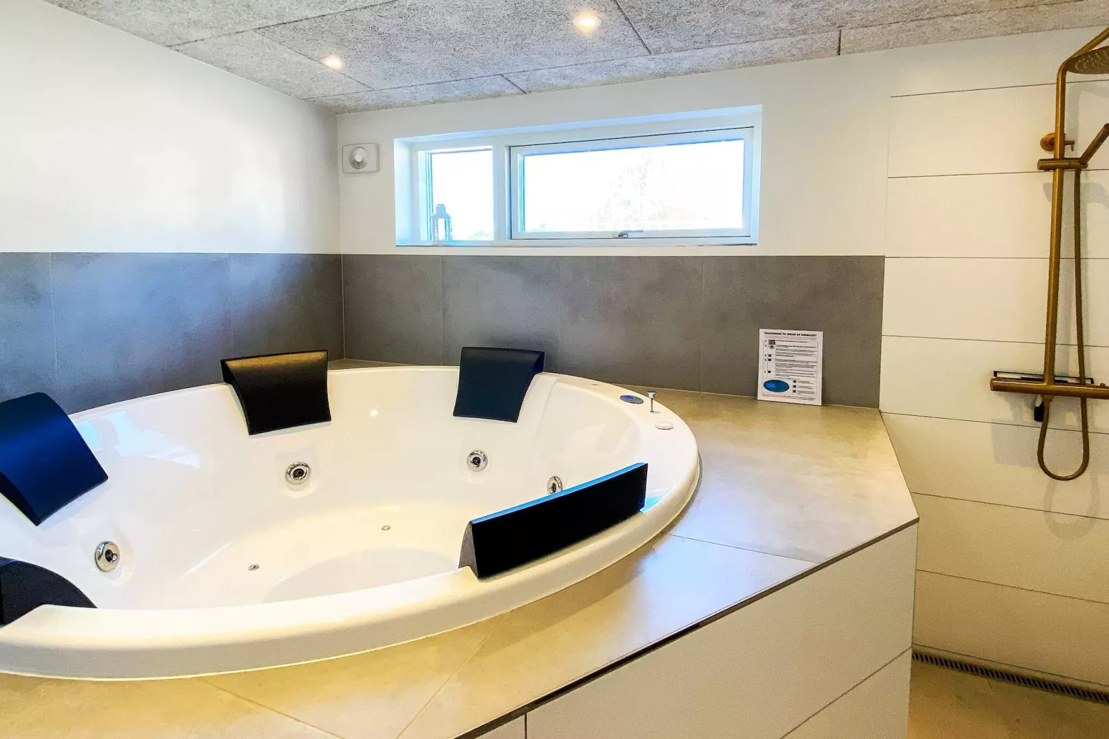 5 star holiday home in Glesborg-By Traum-Spa