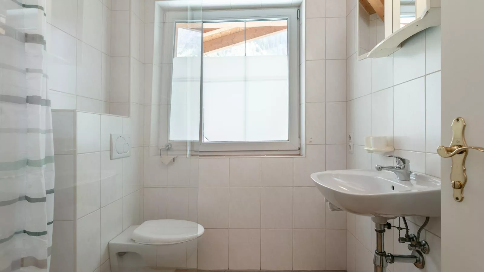 Haus Oliver 1-Bathroom