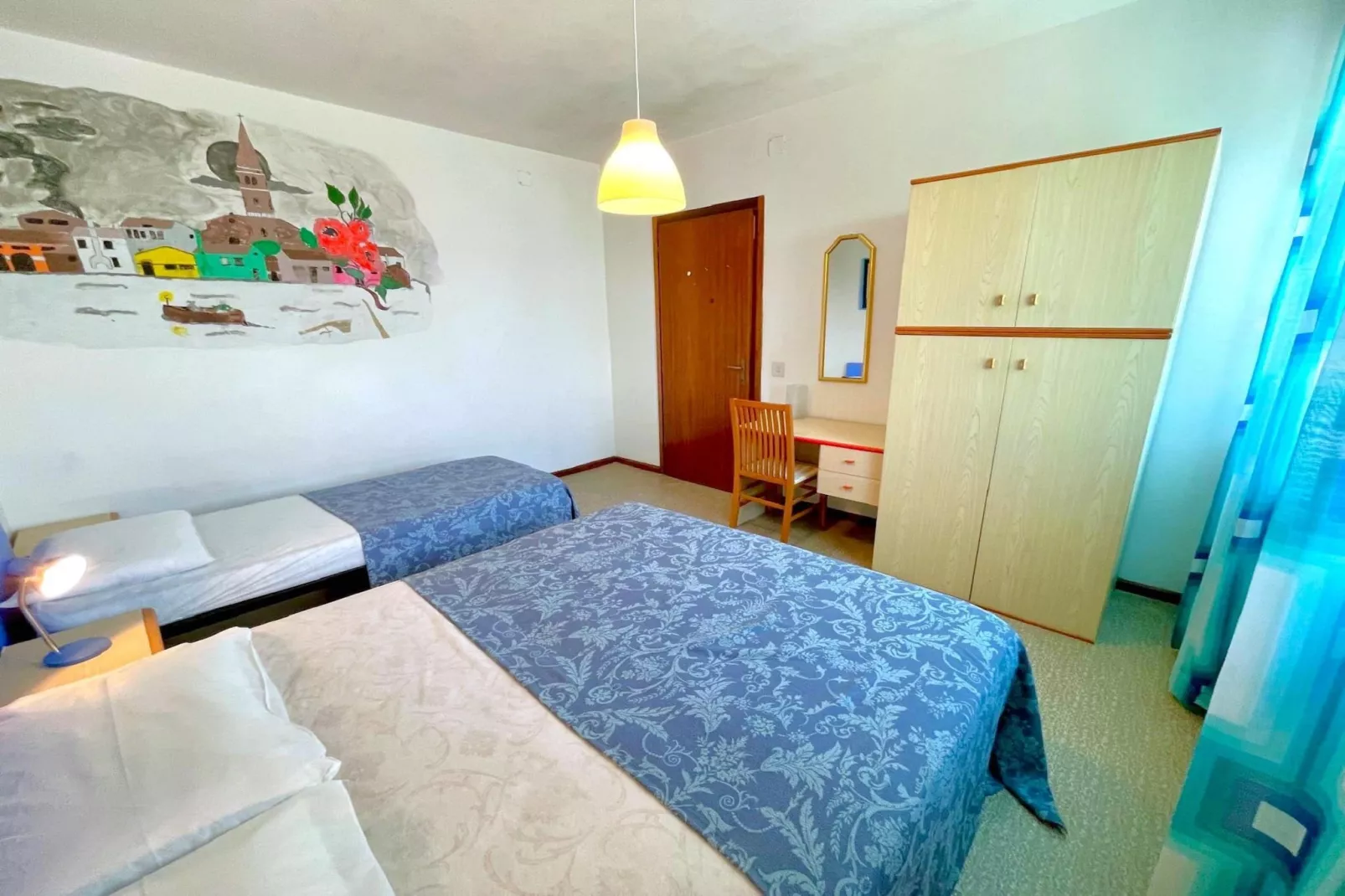 Miramare 6/17-Bedroom