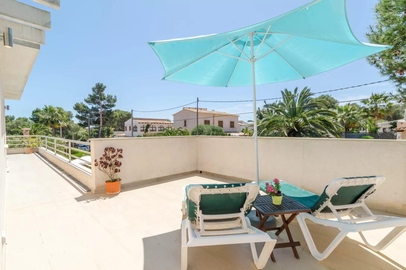 Xalet S'escaleta-Terrace balcony