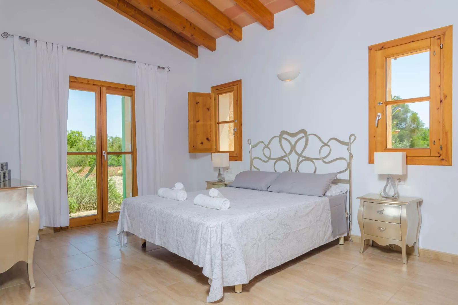 Casa Yolanda-Image-tags.