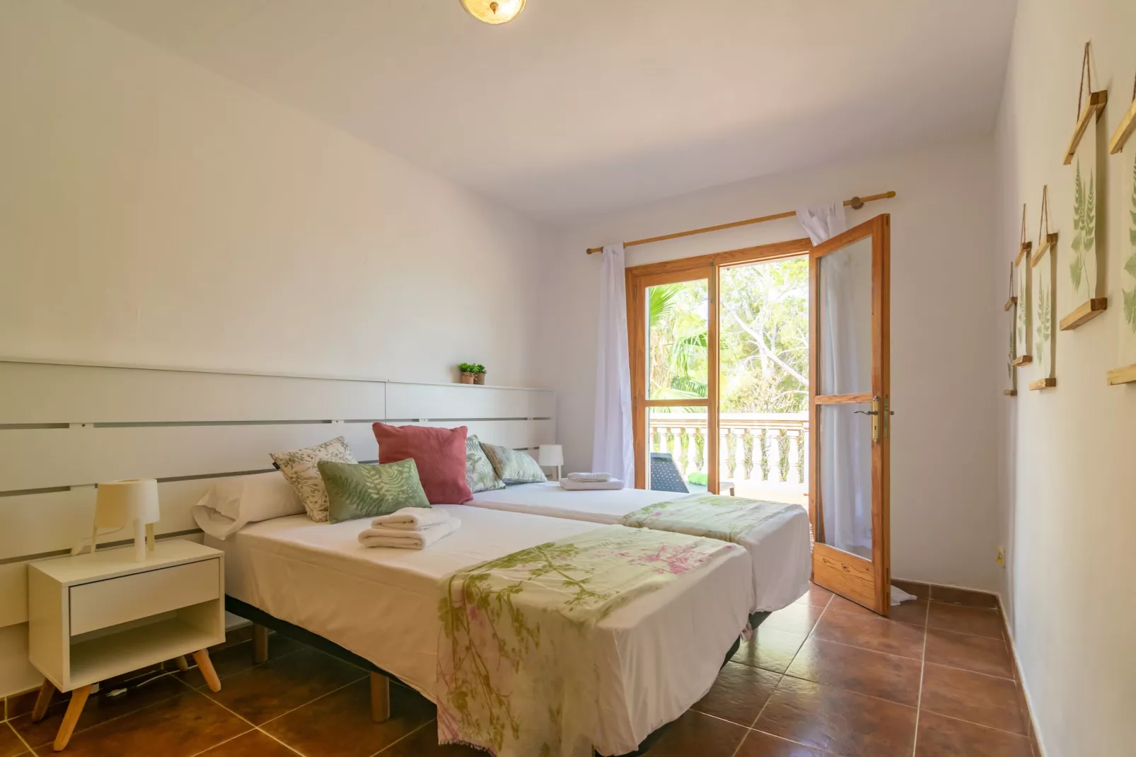 Villa Maria (port Des Canonge)-Image-tags.