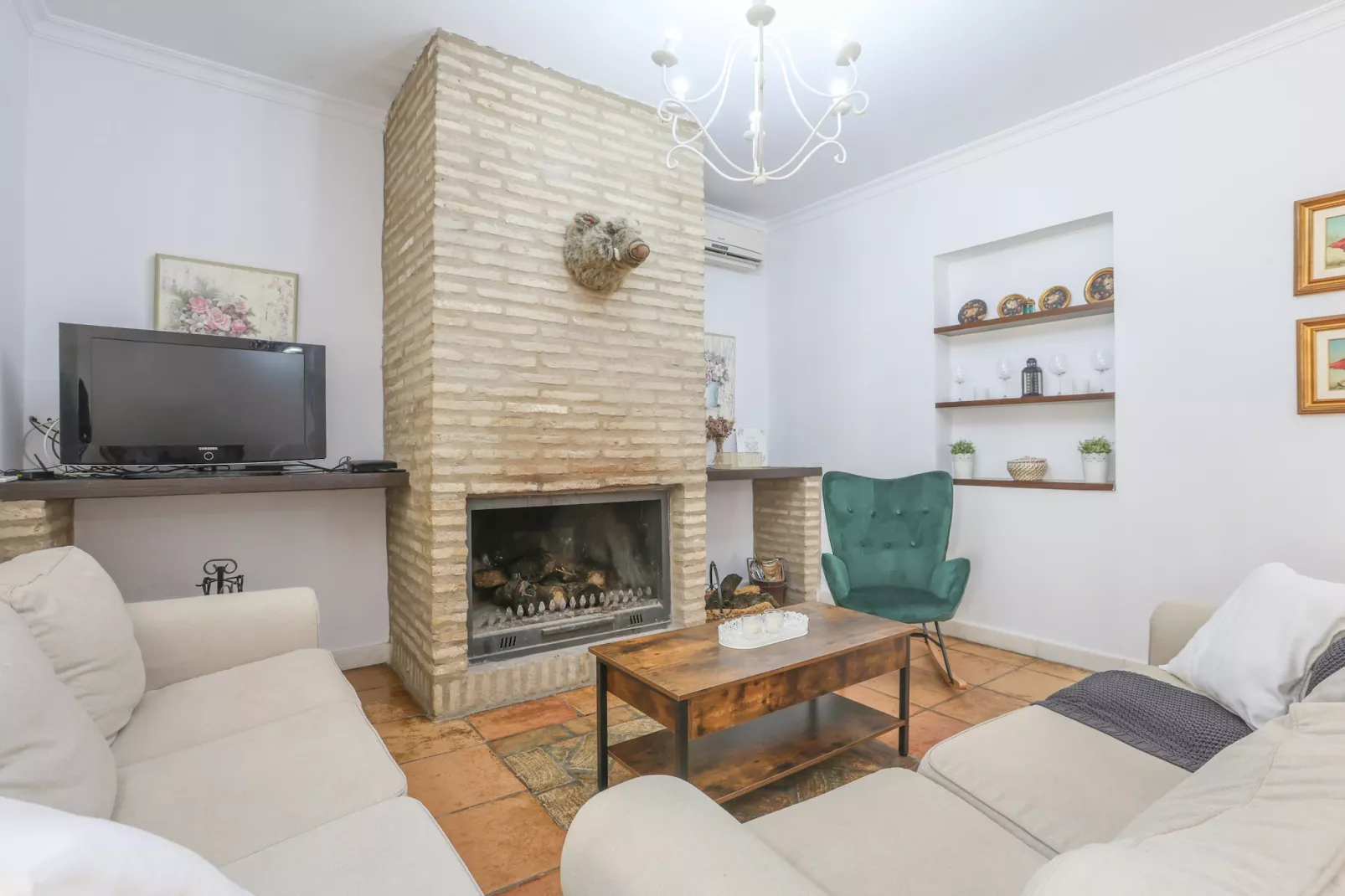 Casa Rural Los Menestrales-Living room