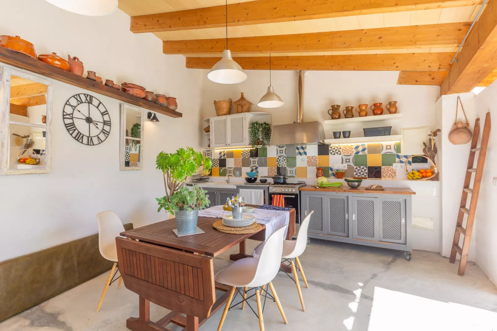 Casa Gema-Dining room
