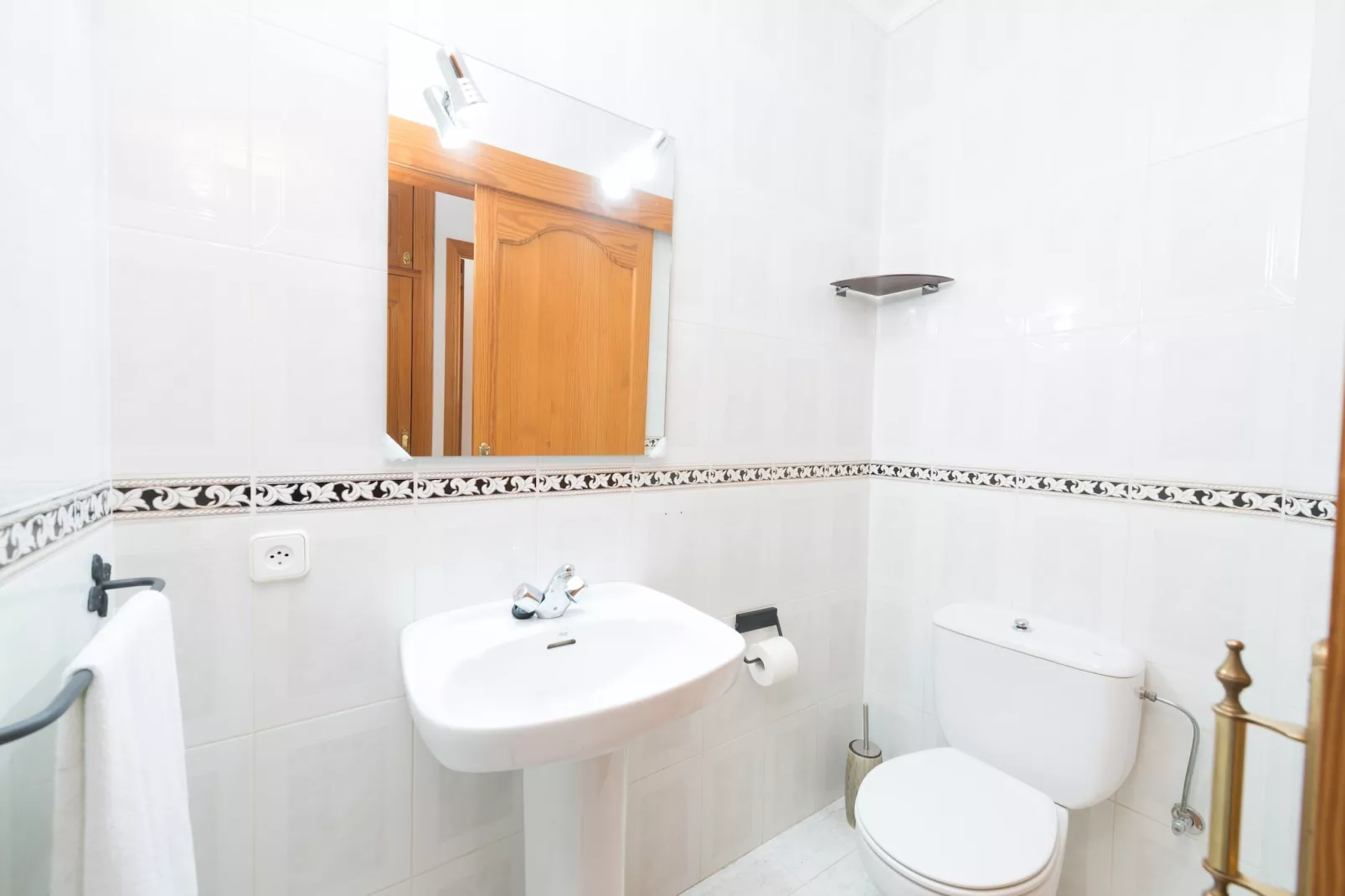 Es Desaigua-Bathroom