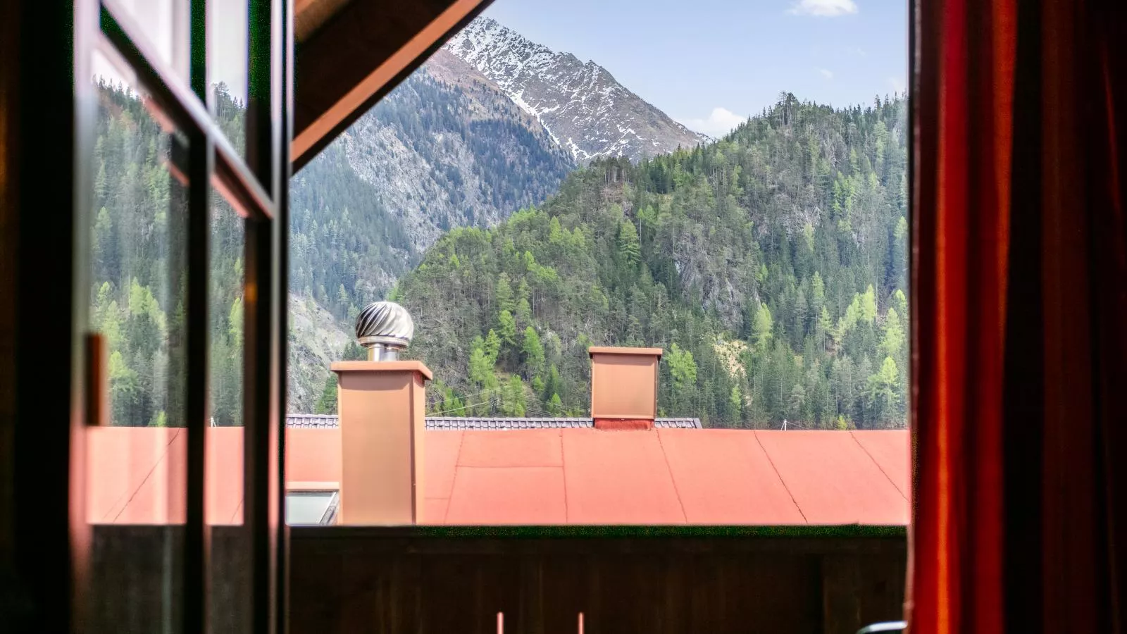 Schweizerhof Apfelrose-View summer