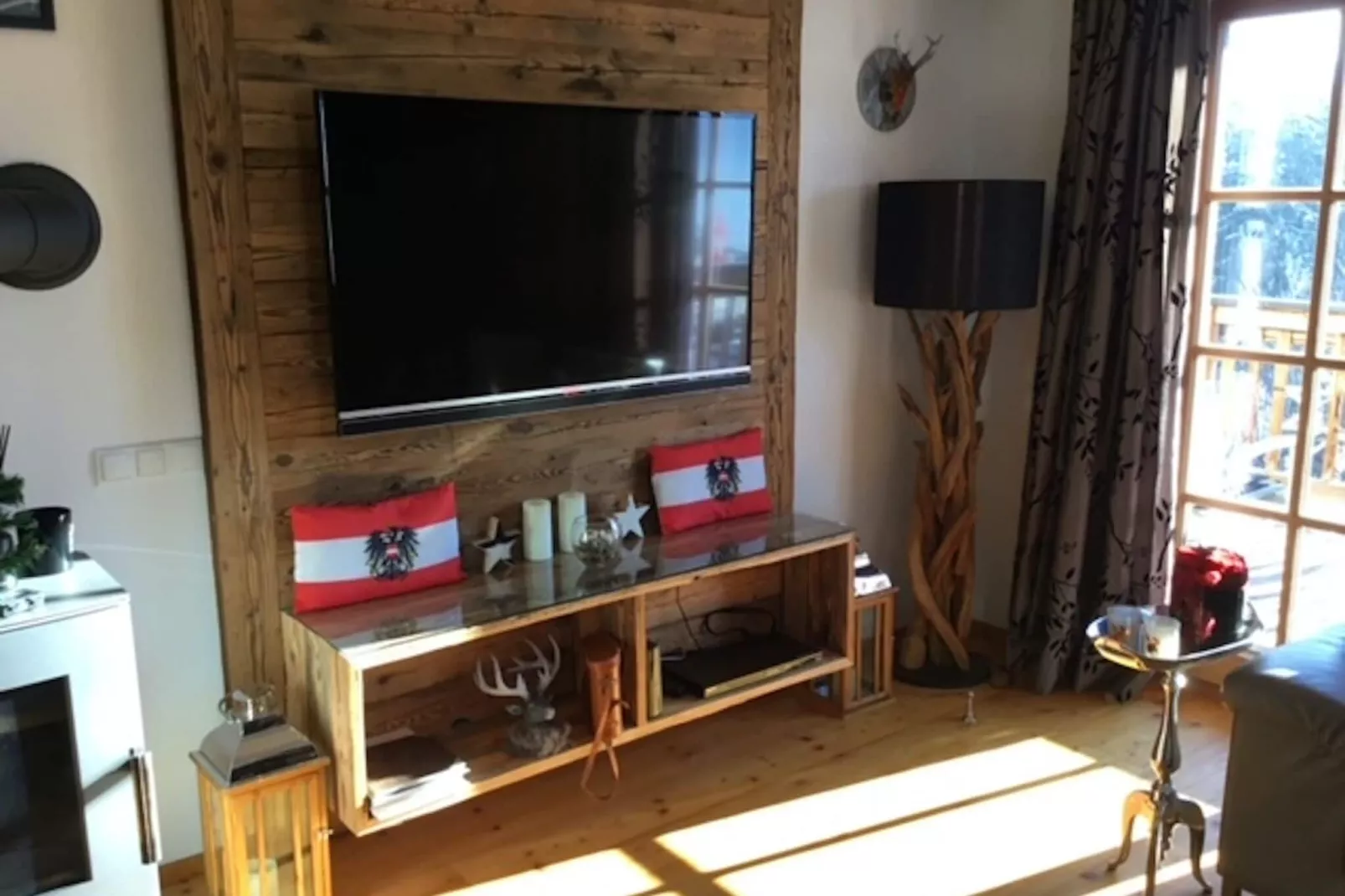 Panorama Chalet TOP 10-Living room