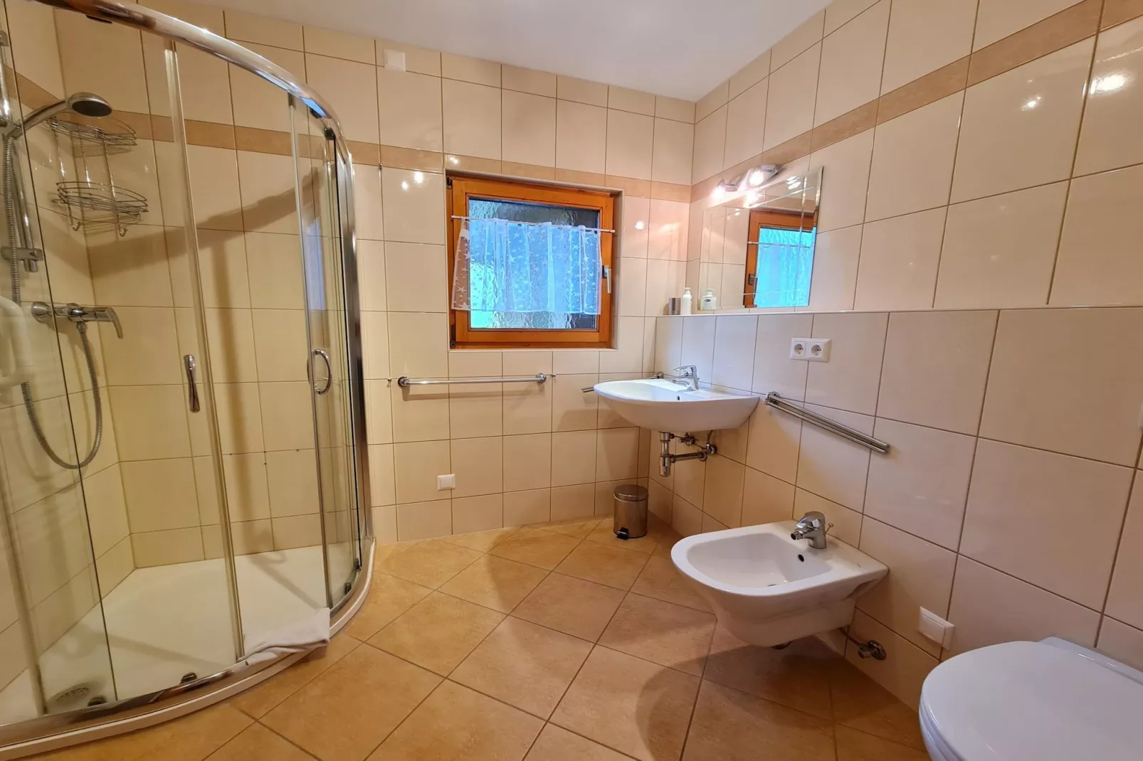 Chalet Mallnock-Bathroom
