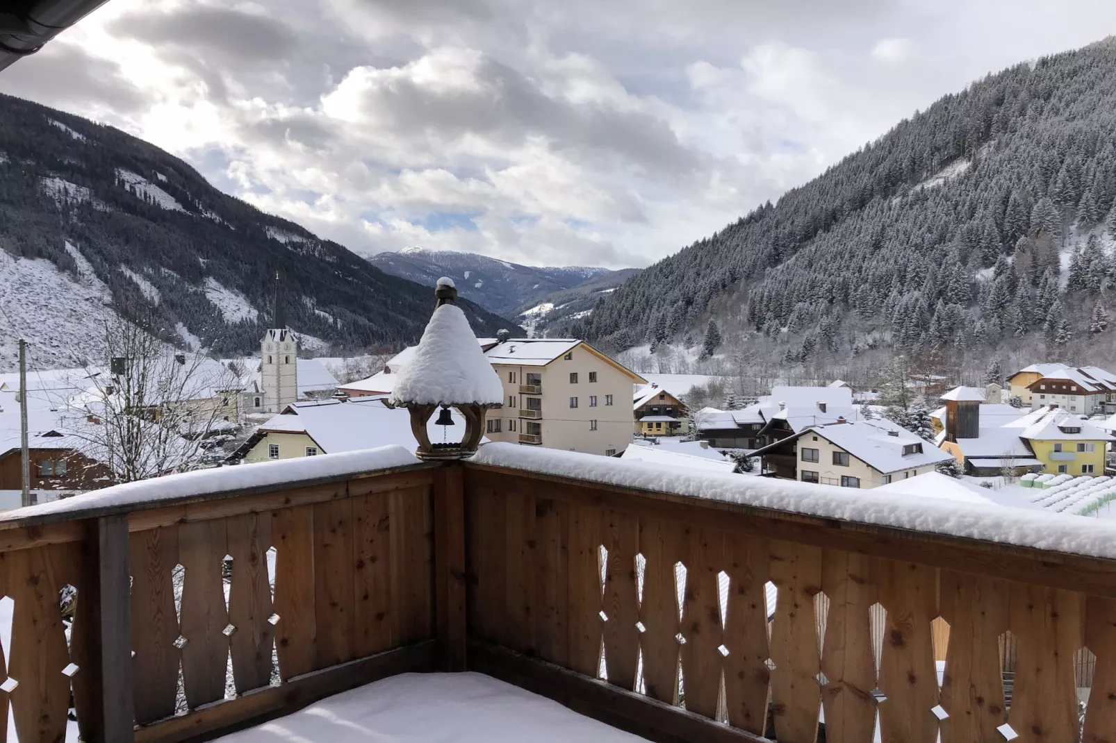 Felsenhütte-Außenbereich